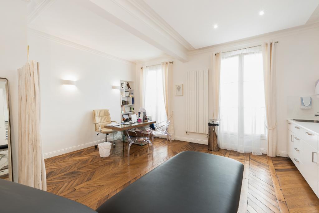 Salle d'examen de Samuel SADIA