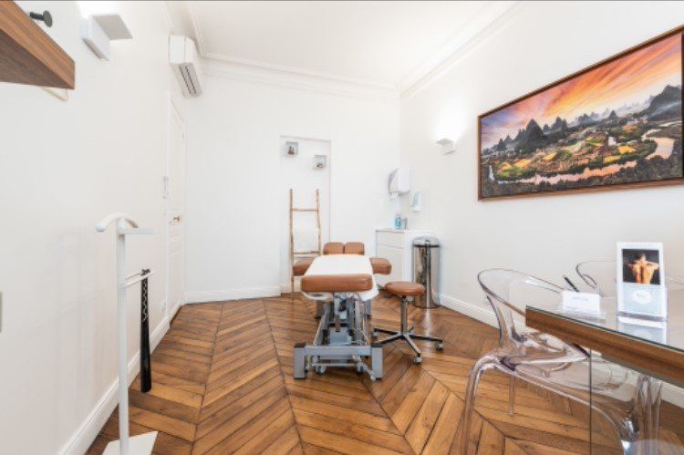 Salle d'examen d'ostéopathie