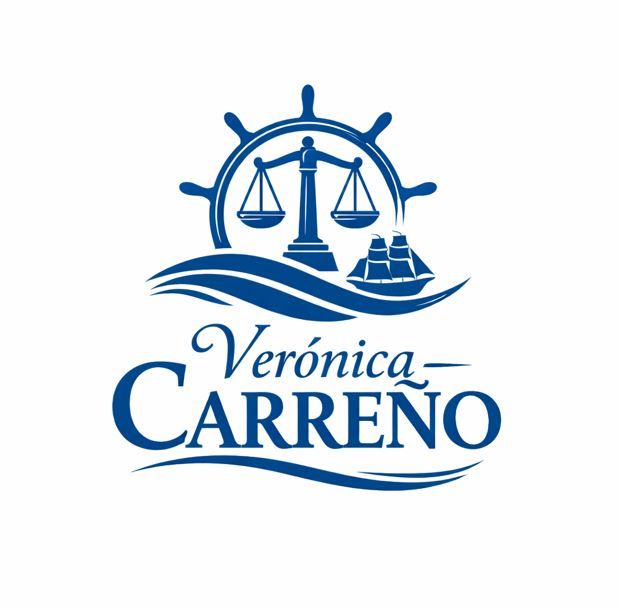 Logotipo que muestra un tim&oacute;n de barco, una balanza de la justicia y un velero sobre el texto azul "Ver&oacute;nica CARRE&Ntilde;O".