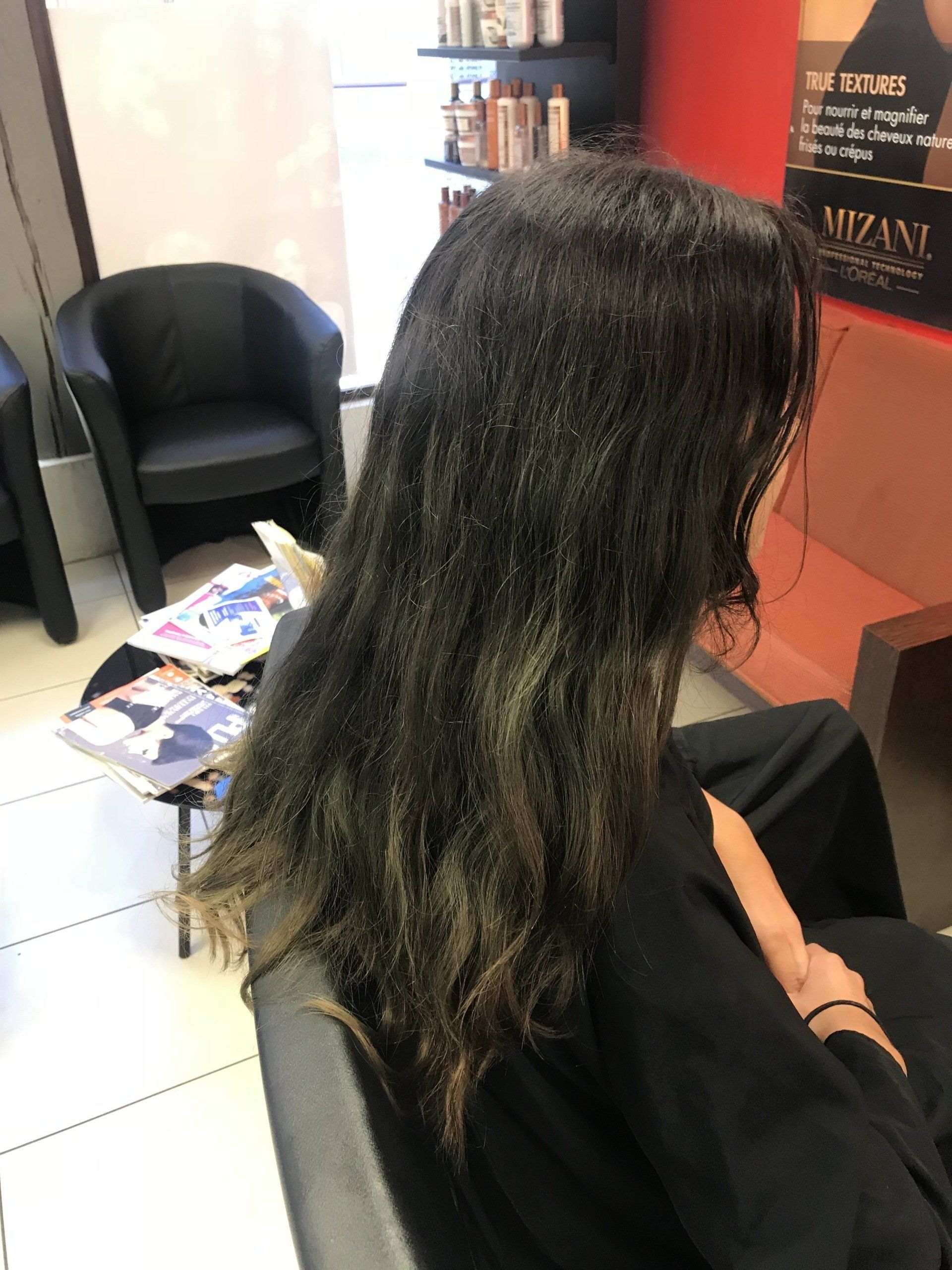 Des cheveux avant réalisation de dreadlocks