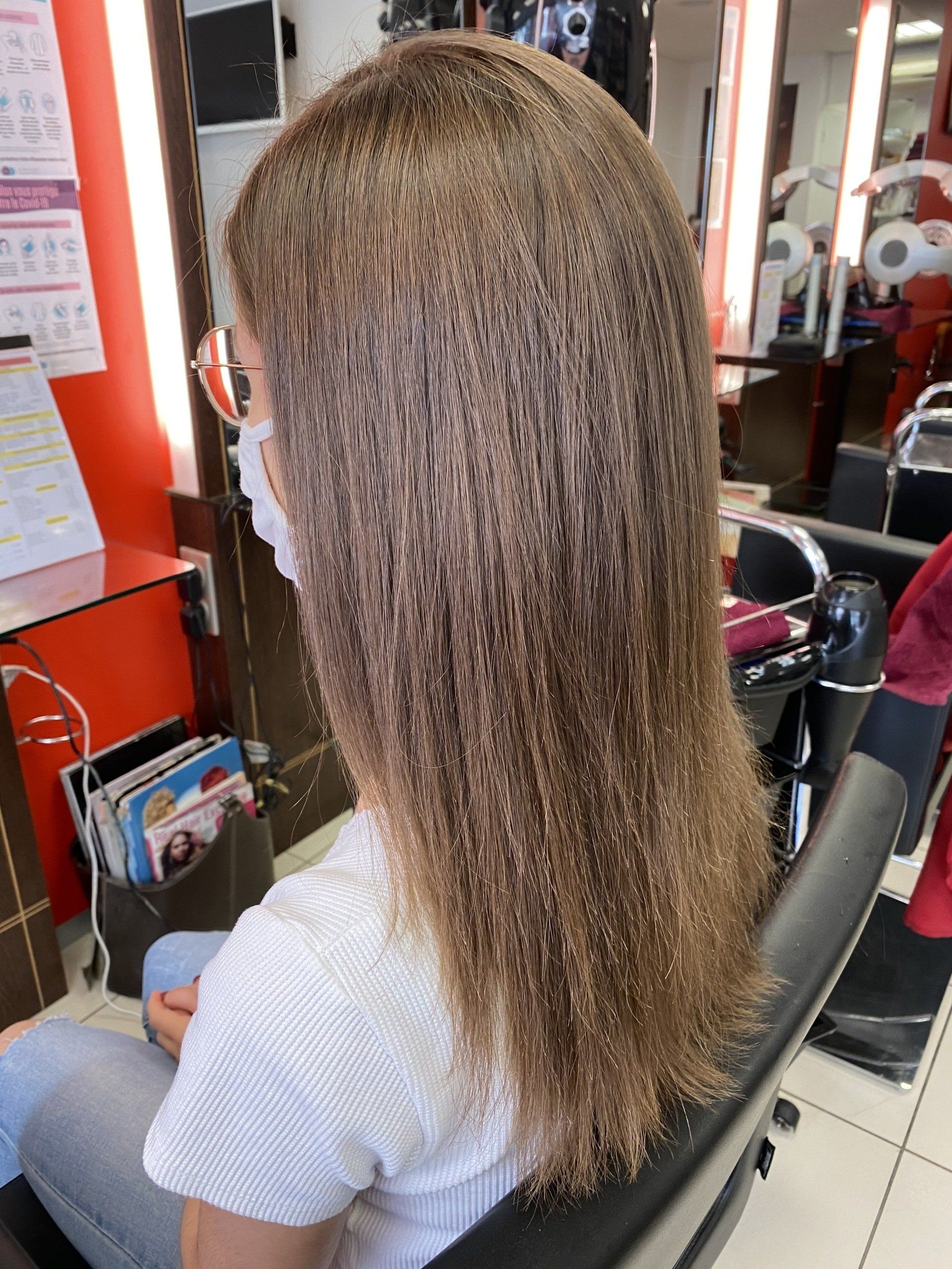 Des cheveux lisses et dégradés