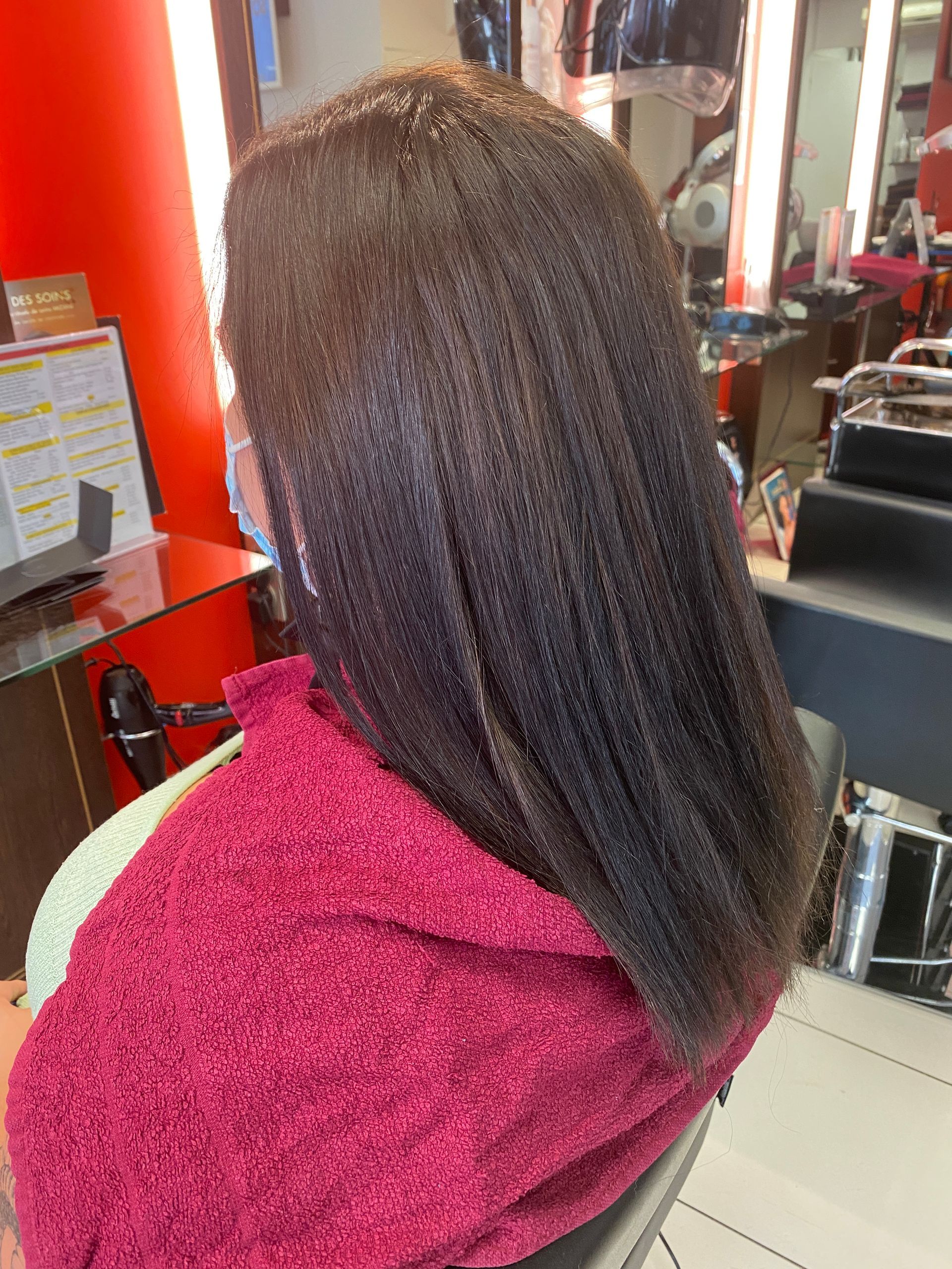 Des cheveux très lisses