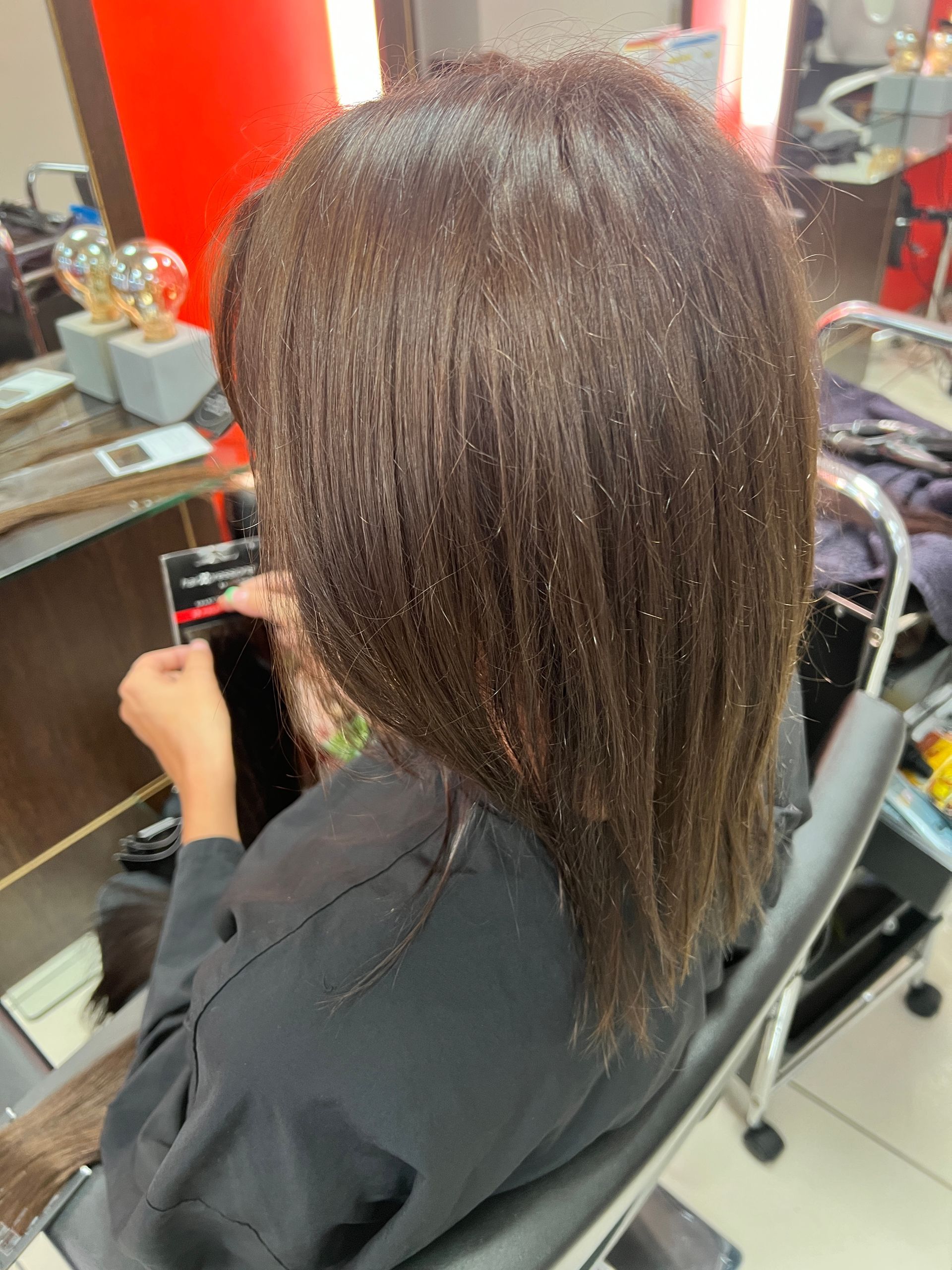 Des cheveux avant extension de kératine