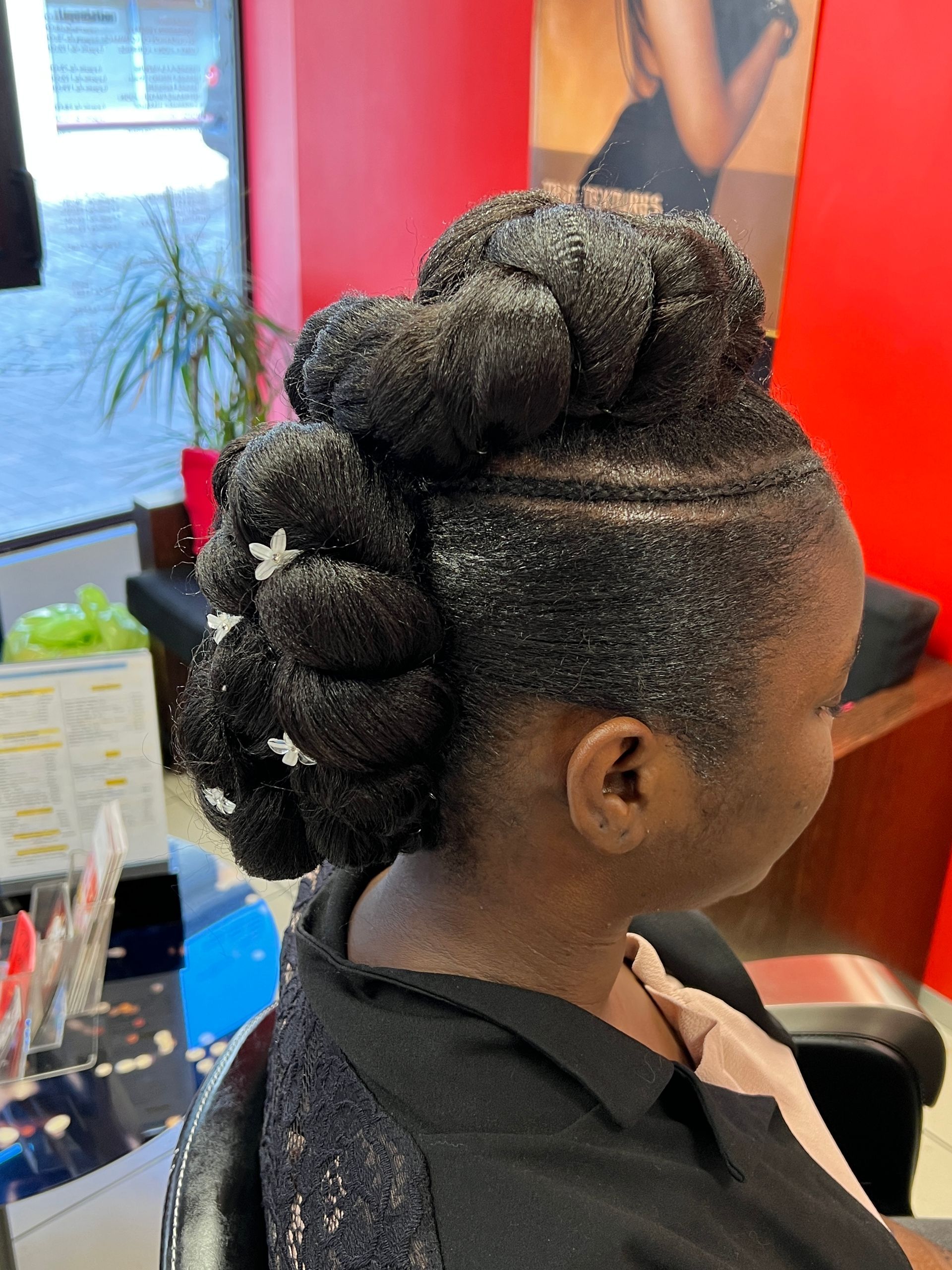 Une coiffure de mariée africaine