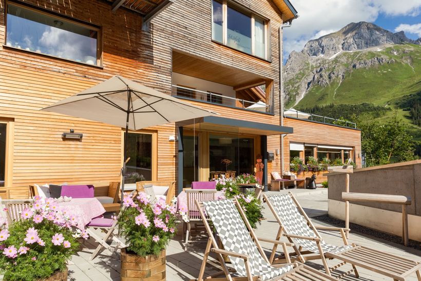 Außenansicht Hotel Stäfeli im Winter