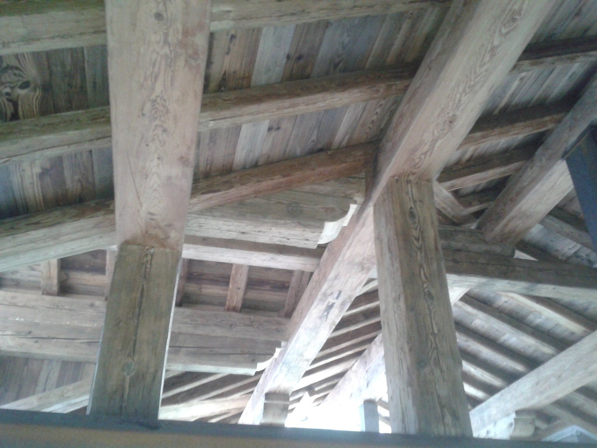 charpente dans toiture