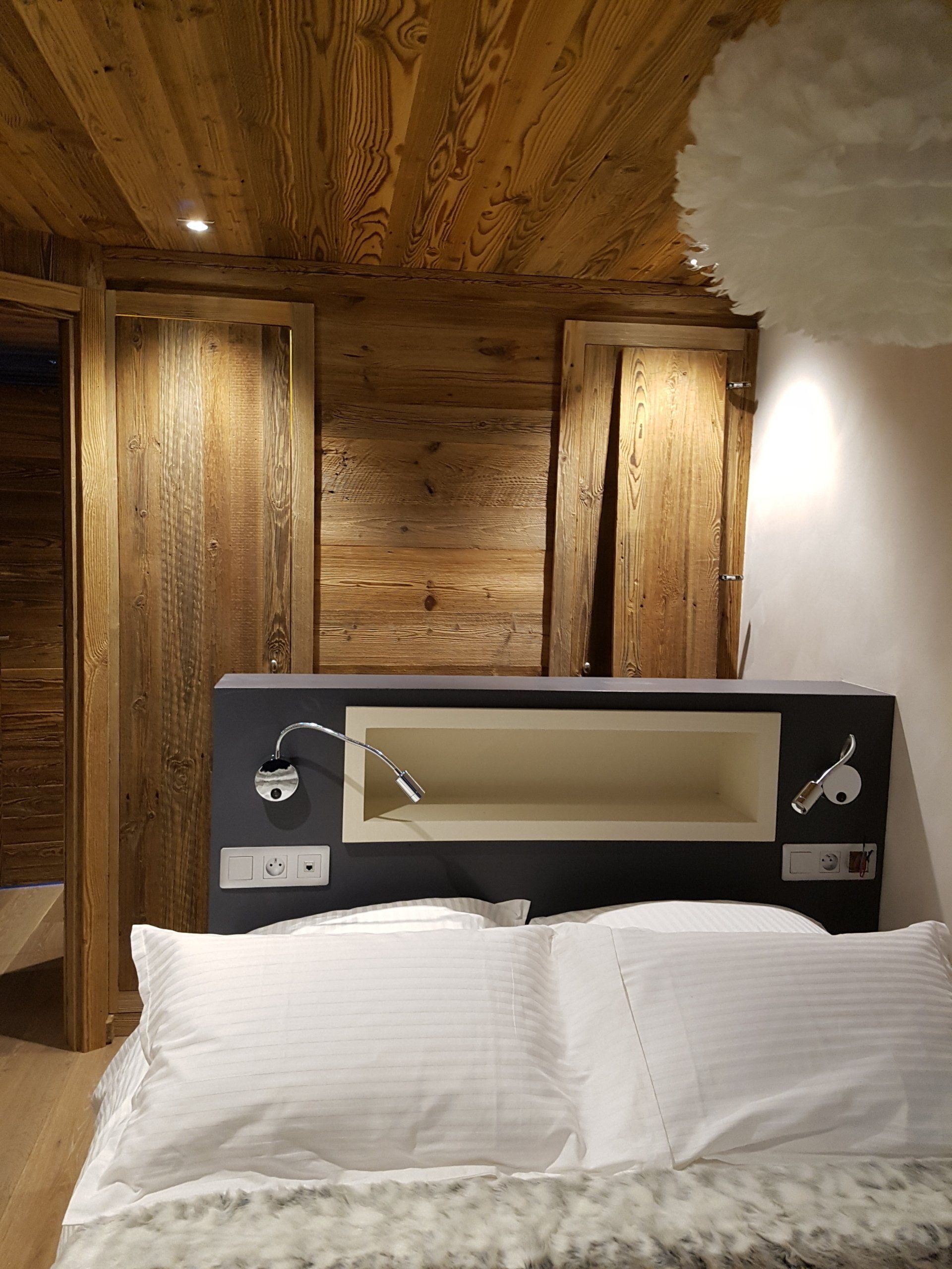 Grand meuble rangement salle de bains