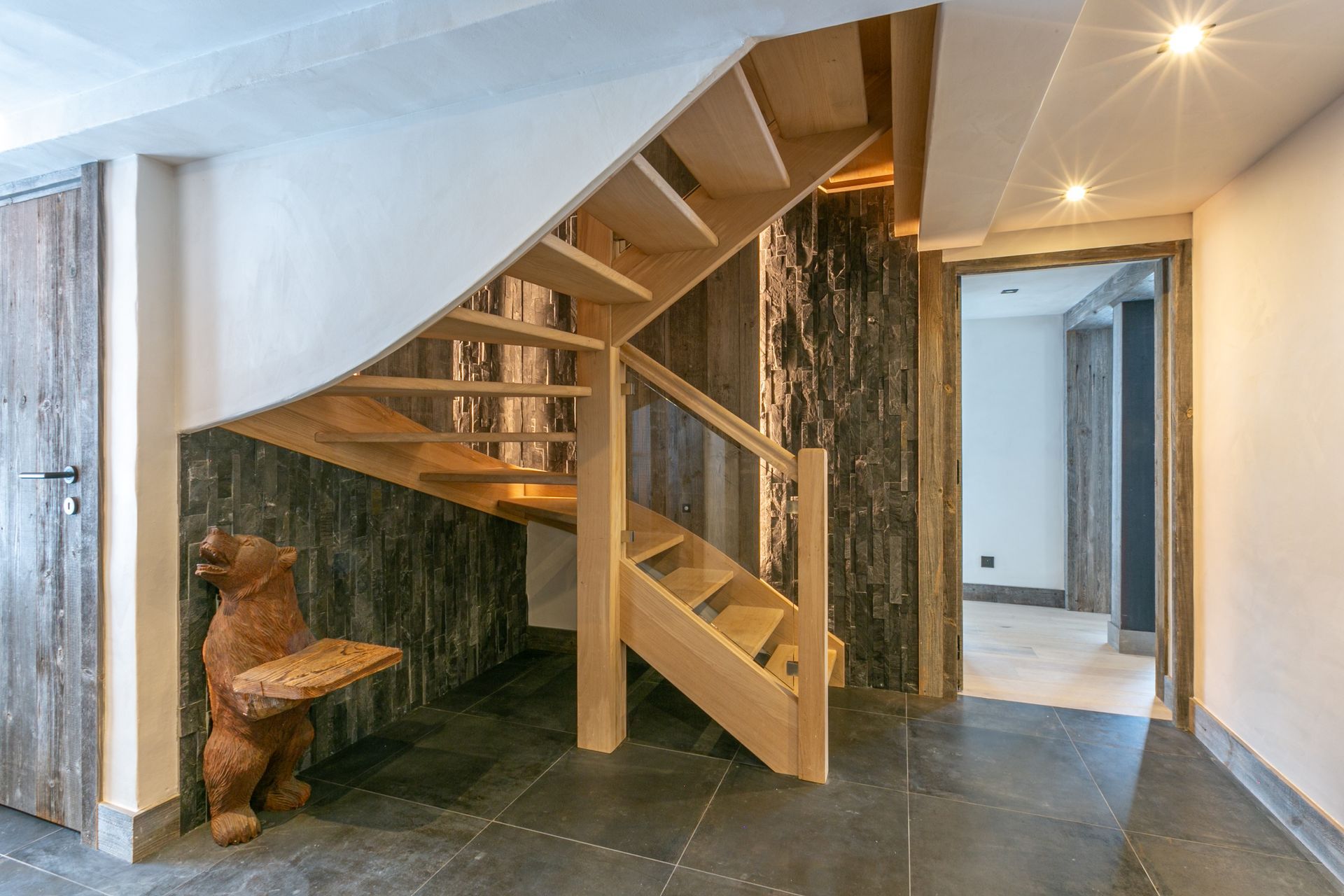 Escalier deux quarts tournants en bois