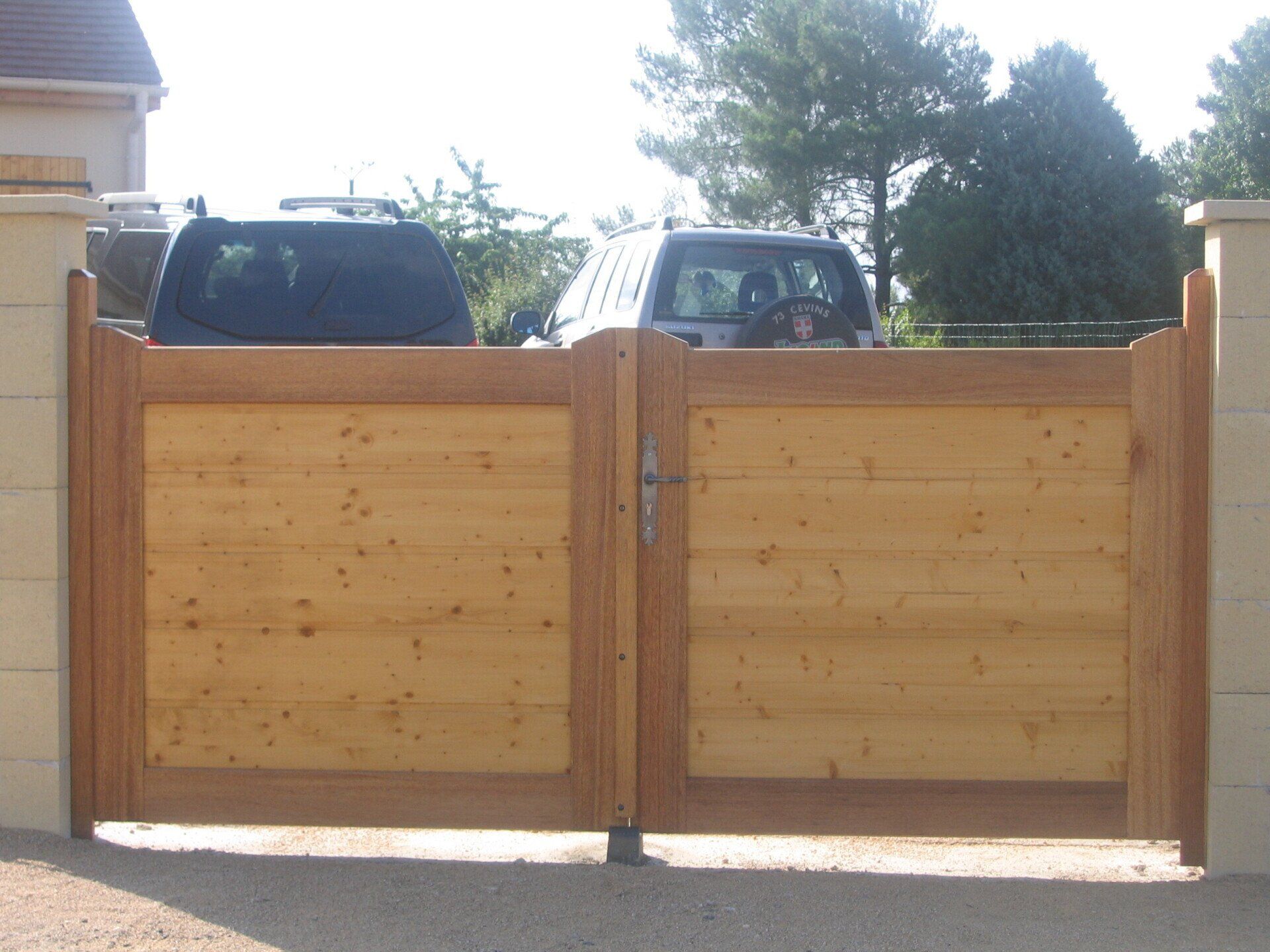 Portail allée en bois