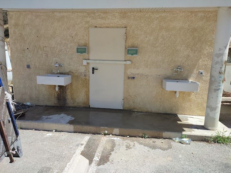 Lavabos à l'extérieur