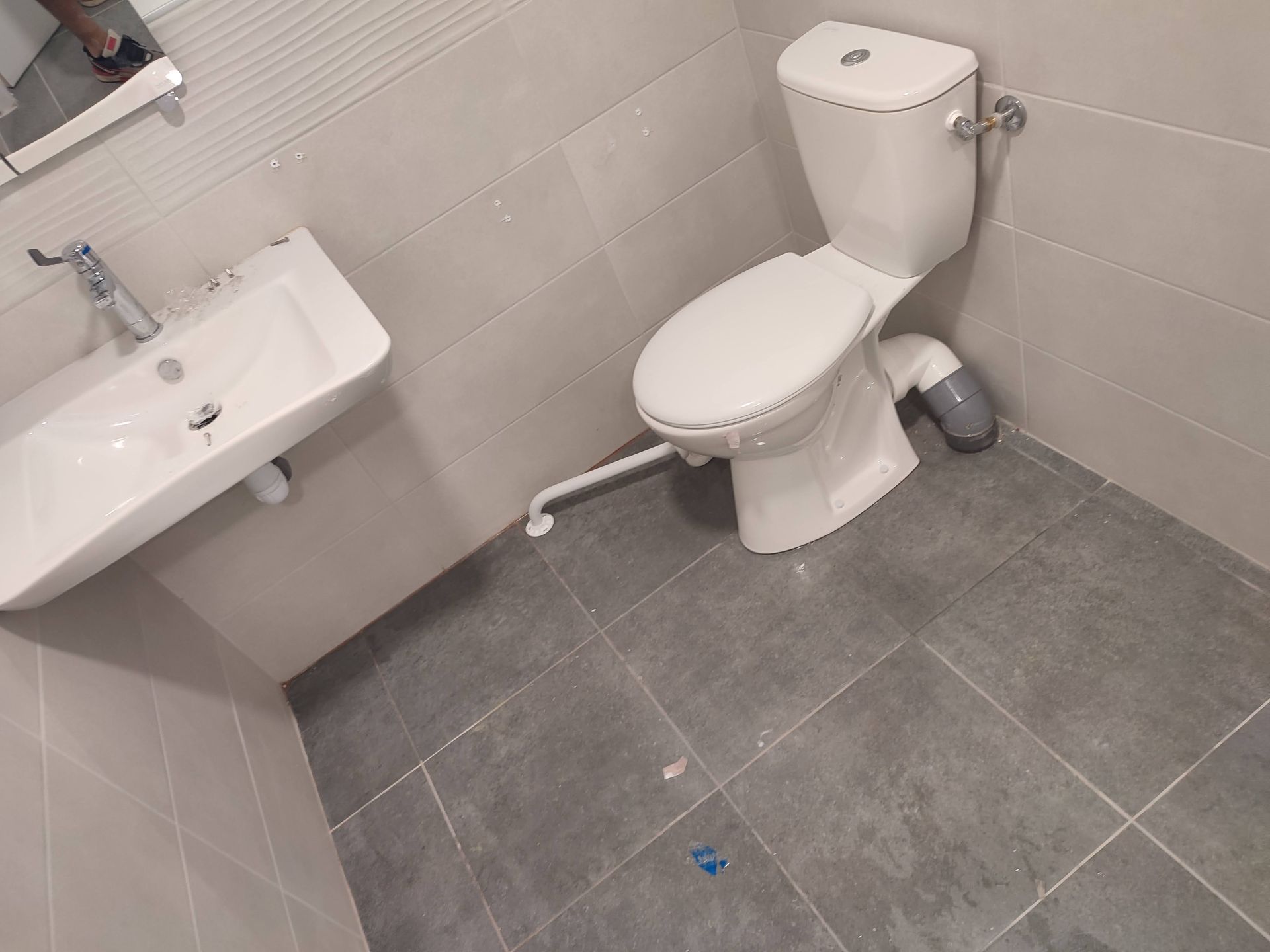 Toilettes et lave-mains