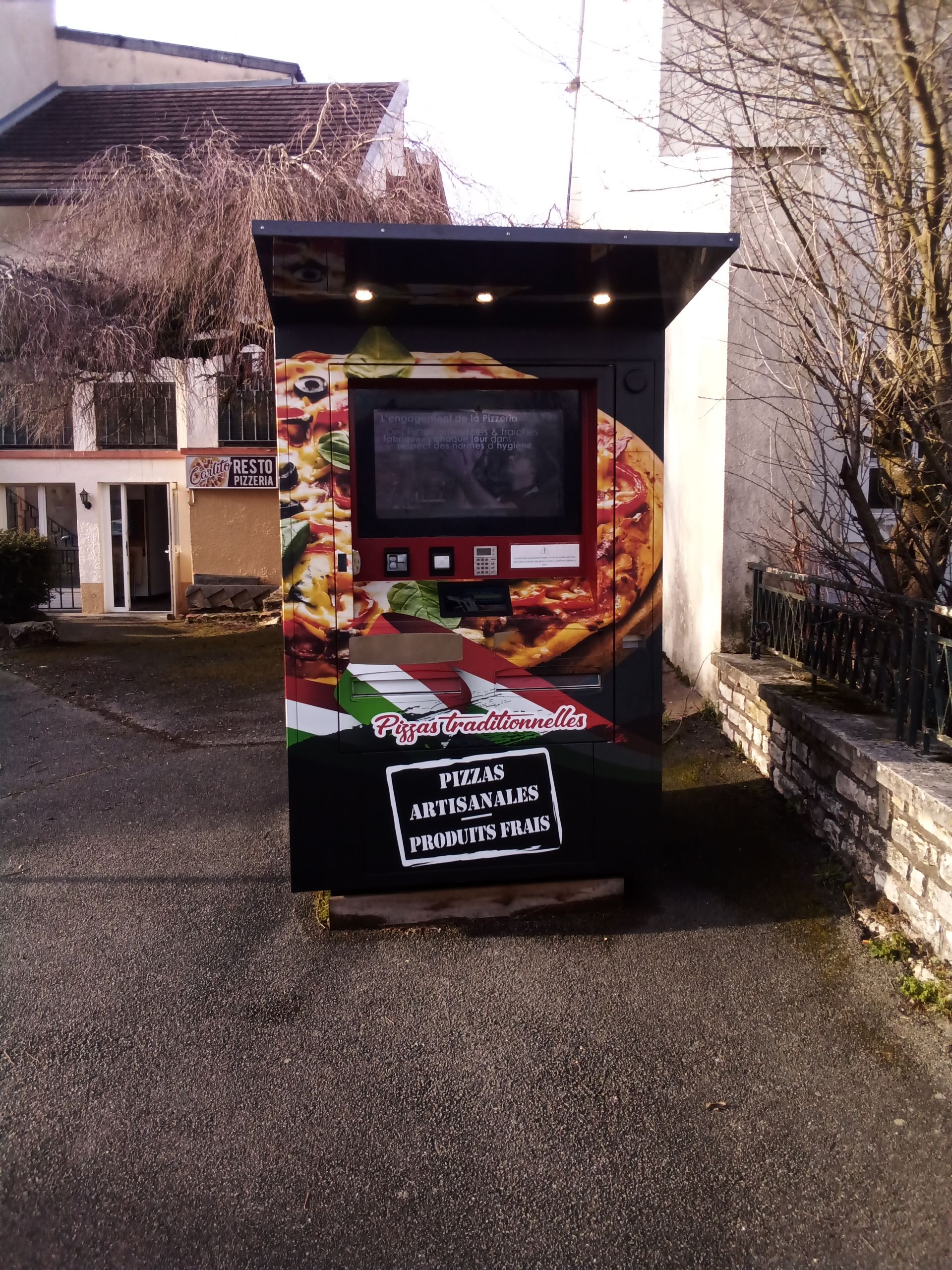 Automate de distribution de pizzas