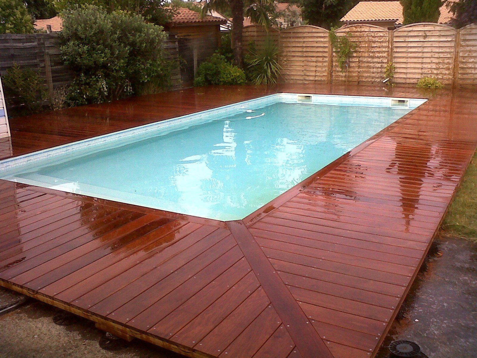 Environnement bois piscine