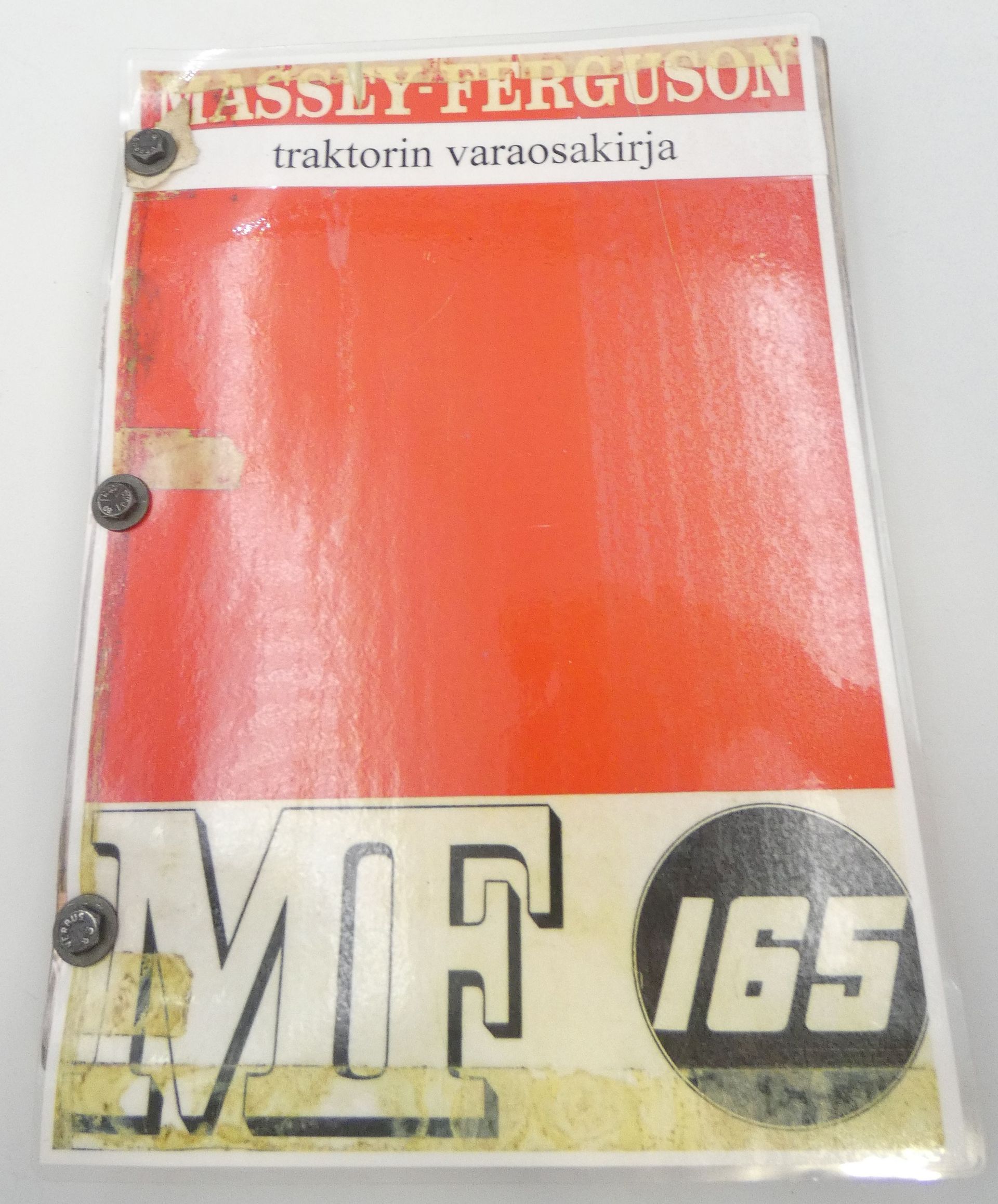 Massey-Ferguson MF165 traktorin varaosakirja