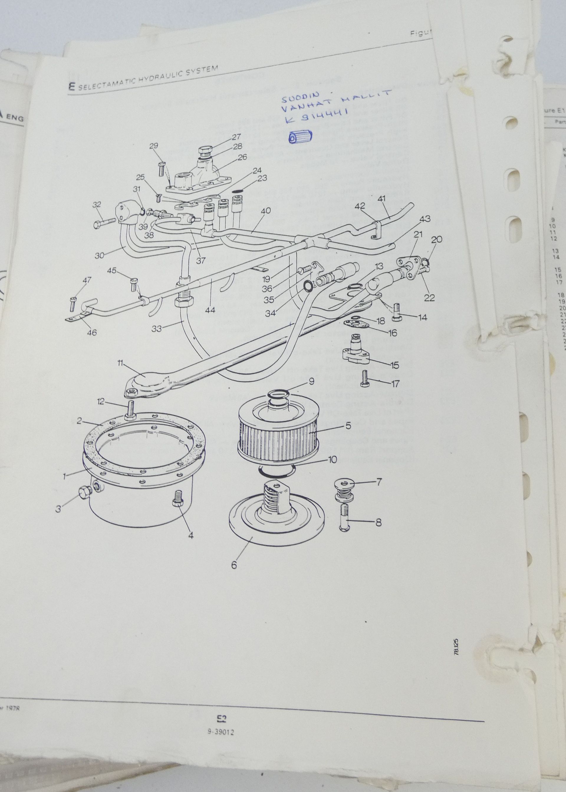 Case 885, 990, 995, 996, 1210, 1212 tractors parts catalogue