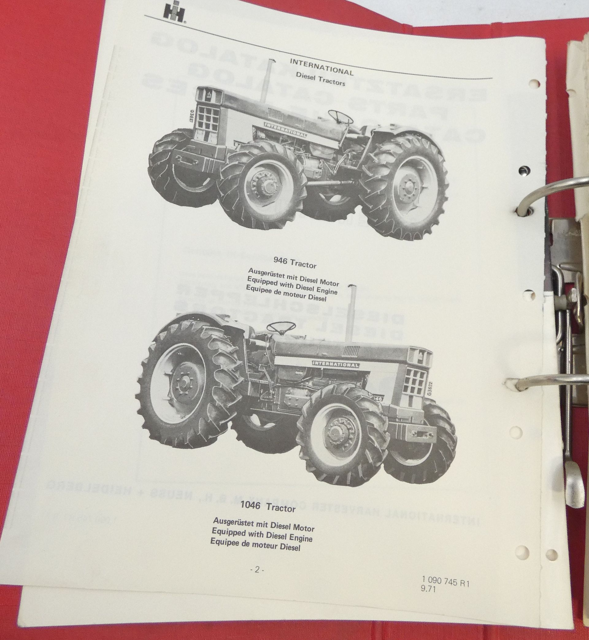 International 946+1046 diesel tractors parts catalog
