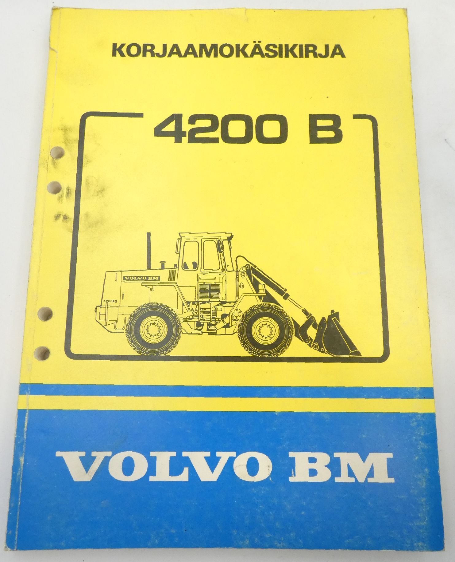 Volvo 4200B korjaamokäsikirja  Volvo 4200B korjaamokäsikirja