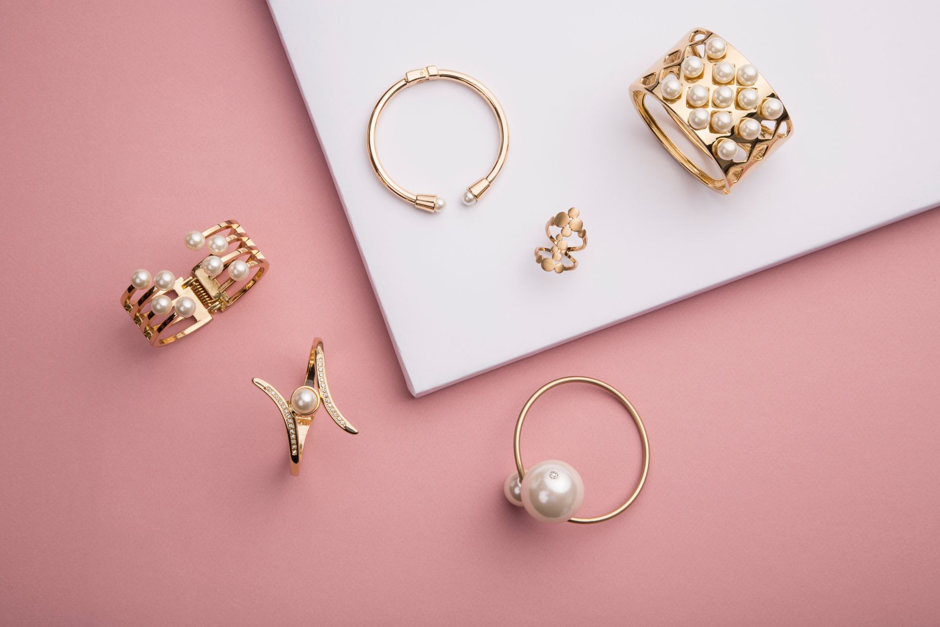 Différents bijoux