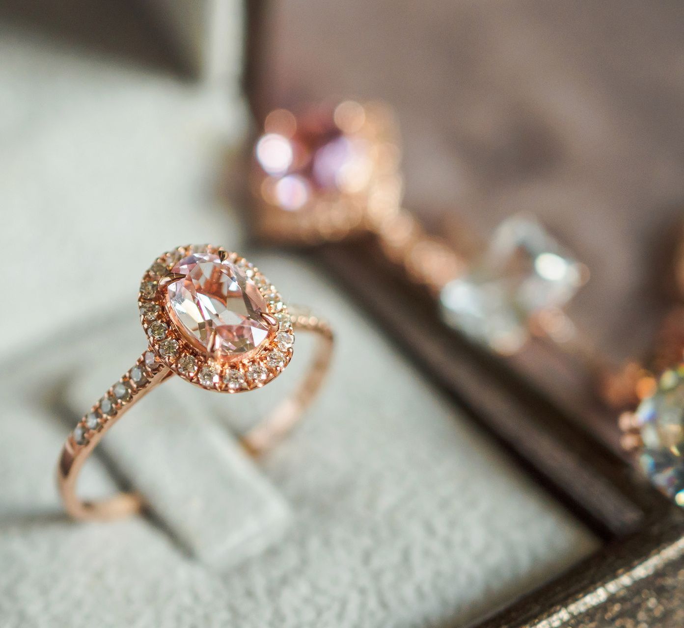 Bague dans un écrin