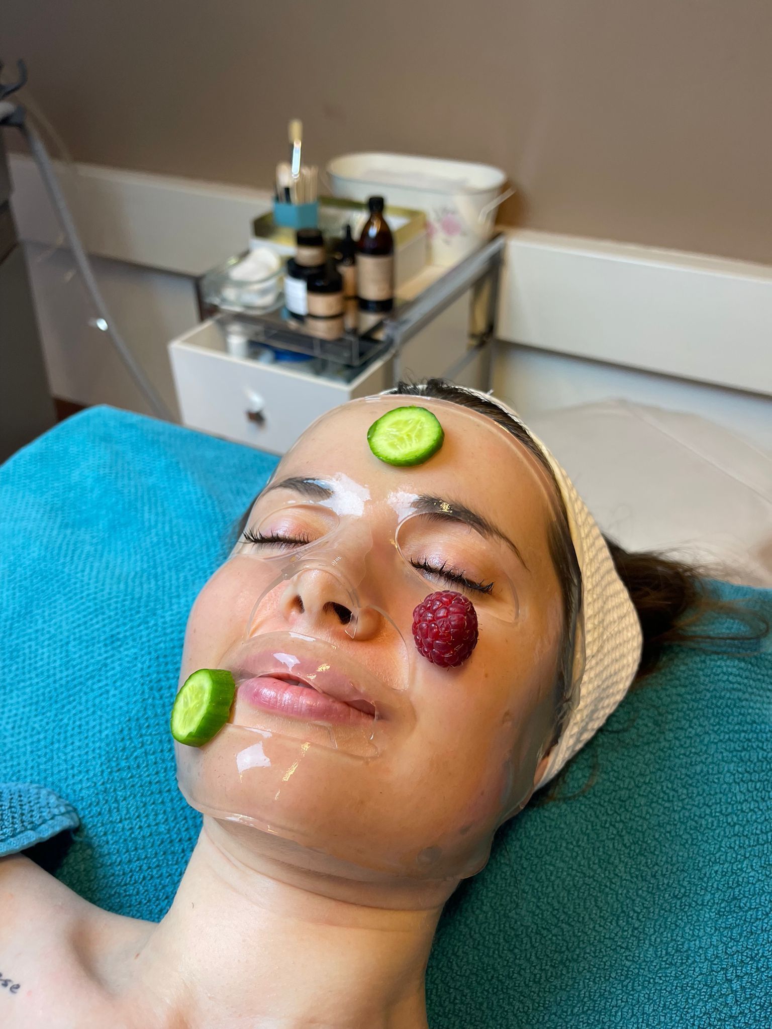 Sesun Kosmetik Center, Nilüfer Ülker