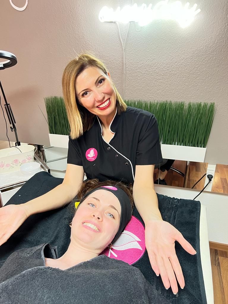 Sesun Kosmetik Center, Nilüfer Ülker