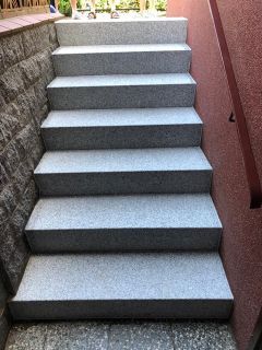 Treppe aus Granitstein