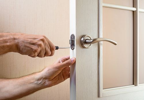 Türschließung justieren