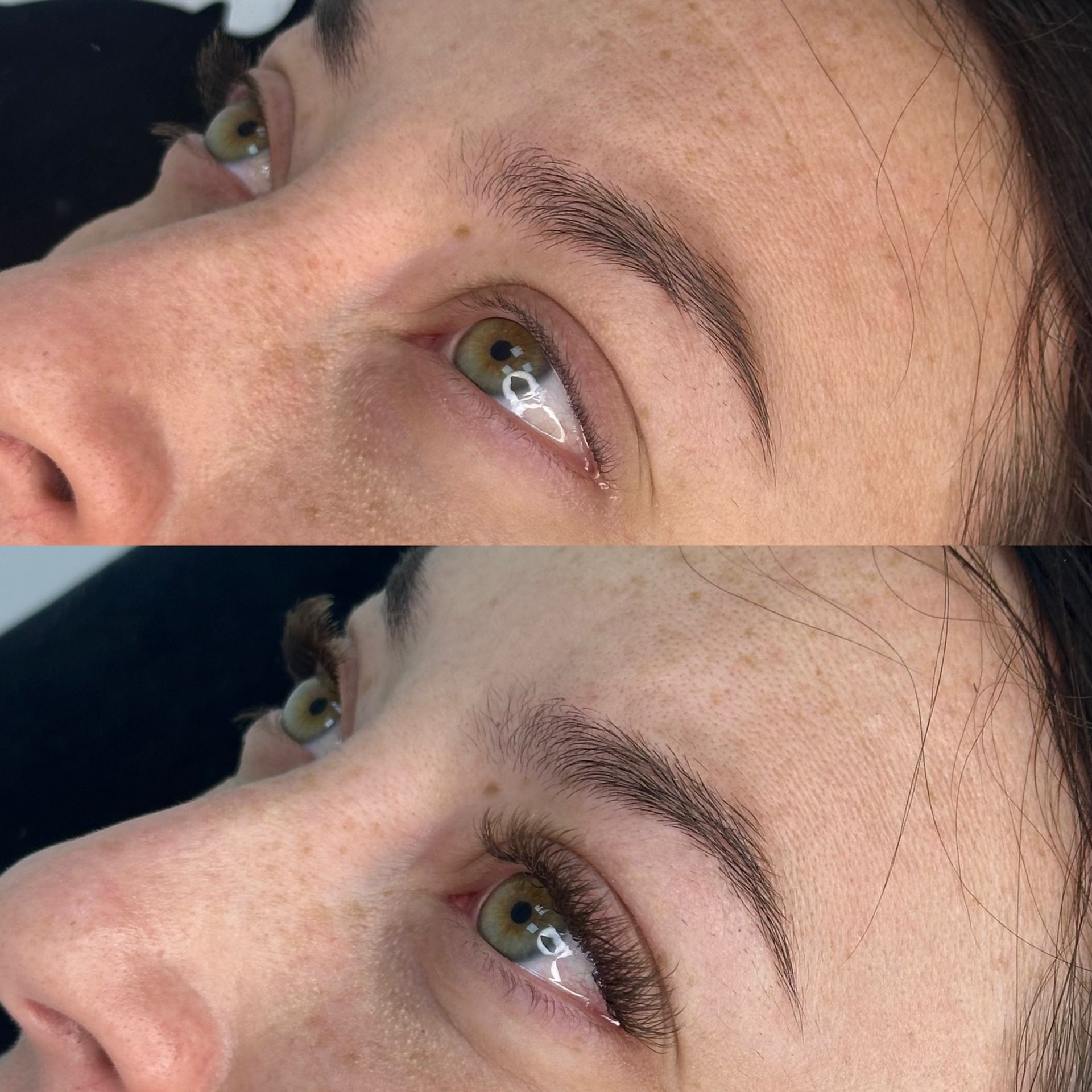 Dos fotos: antes y después del procedimiento de cejas en una persona de ojos verdes. En la foto del después, las cejas son más oscuras y pobladas.