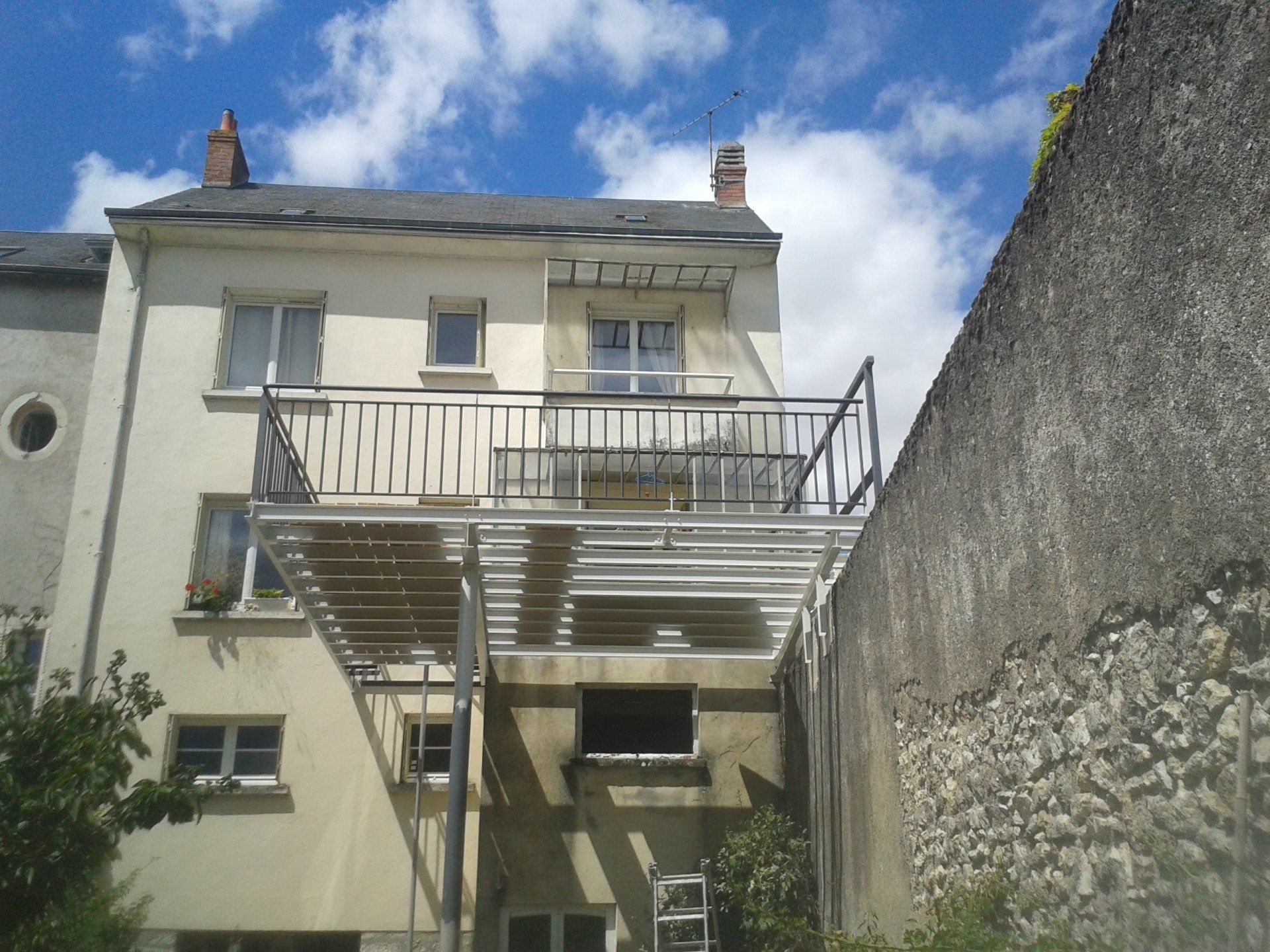 Passerelle en métal