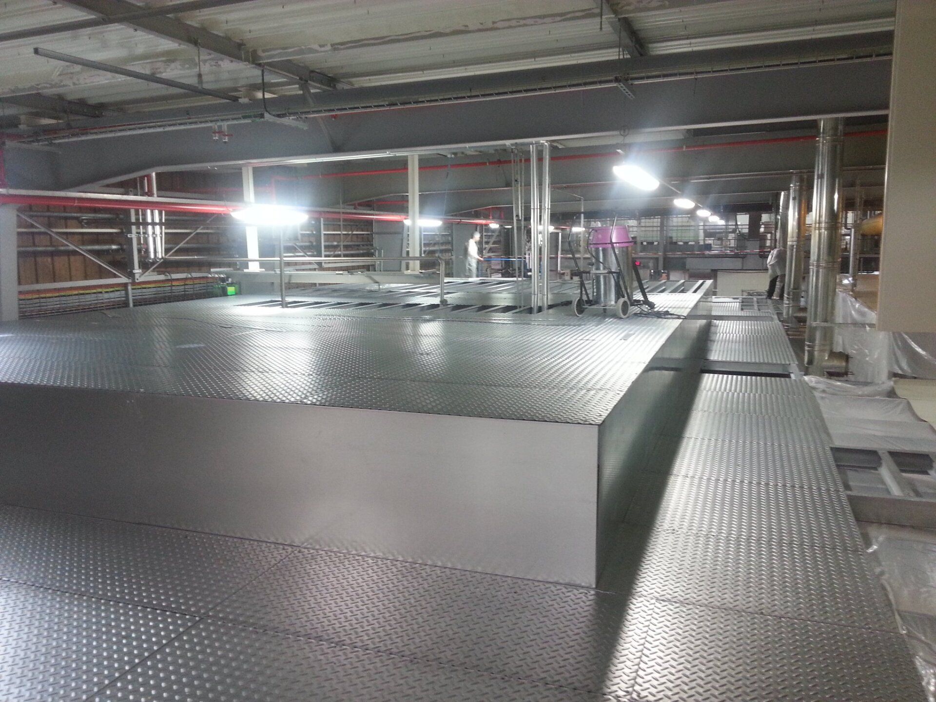 Plancher métallique