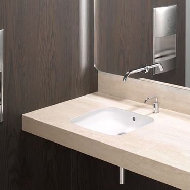 helle Natursteinwaschbecken