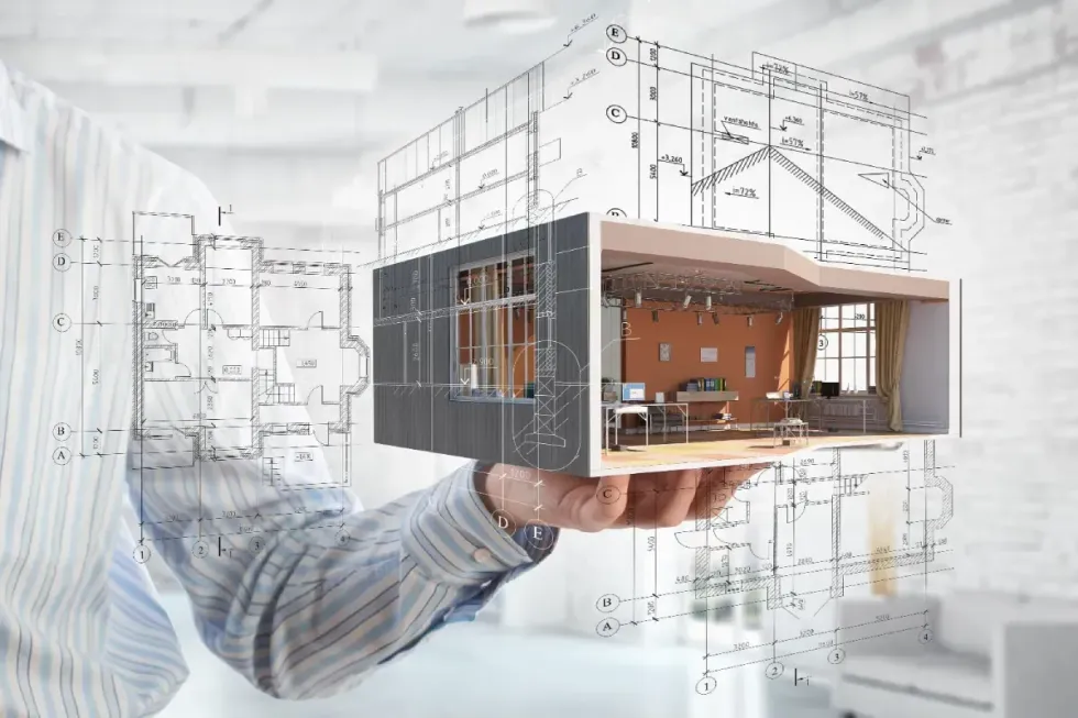 Arquitecto sosteniendo una maqueta de una casa con planos al fondo.