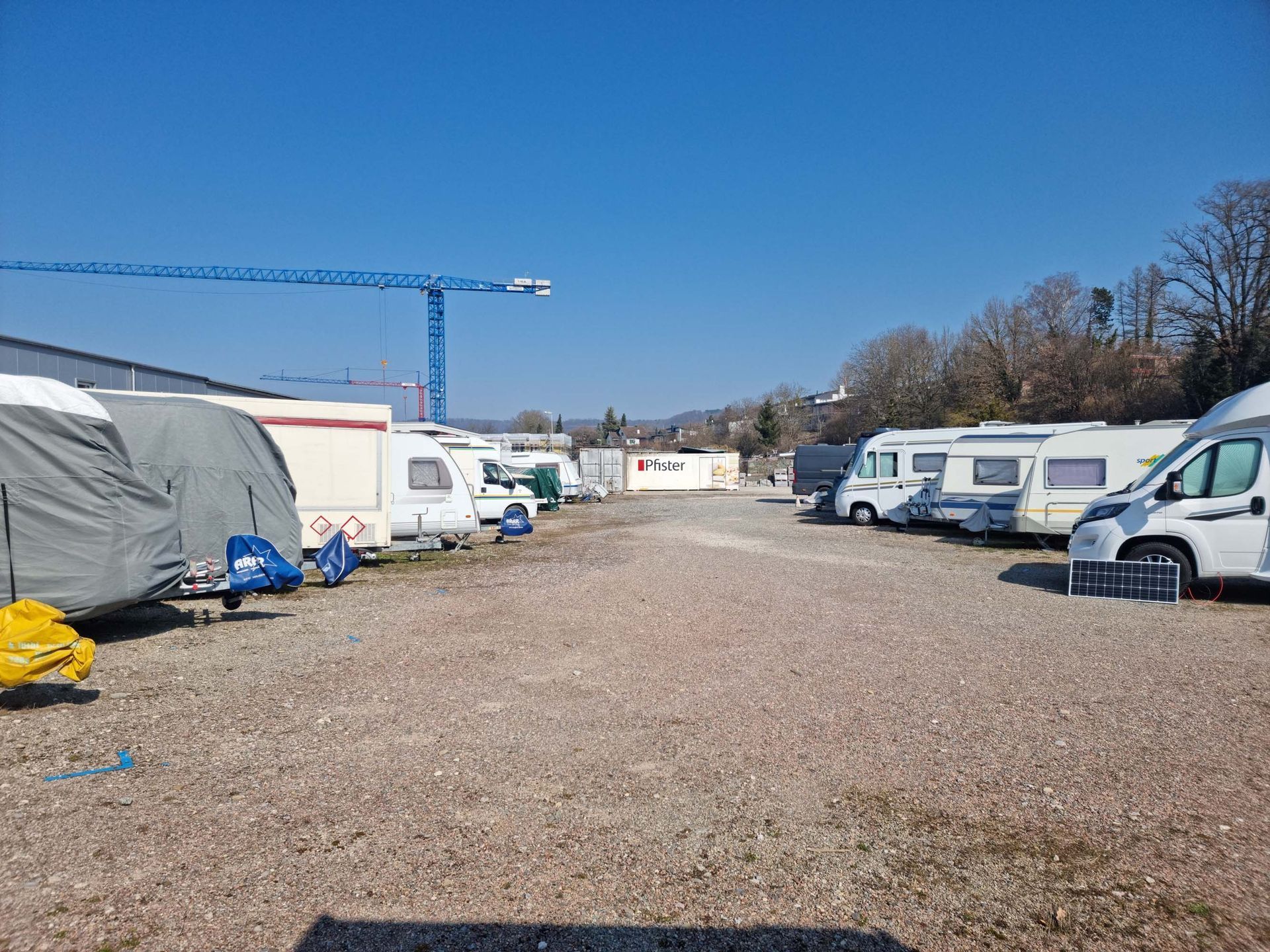 Parkplatz für Wohnwagen in Döttingen