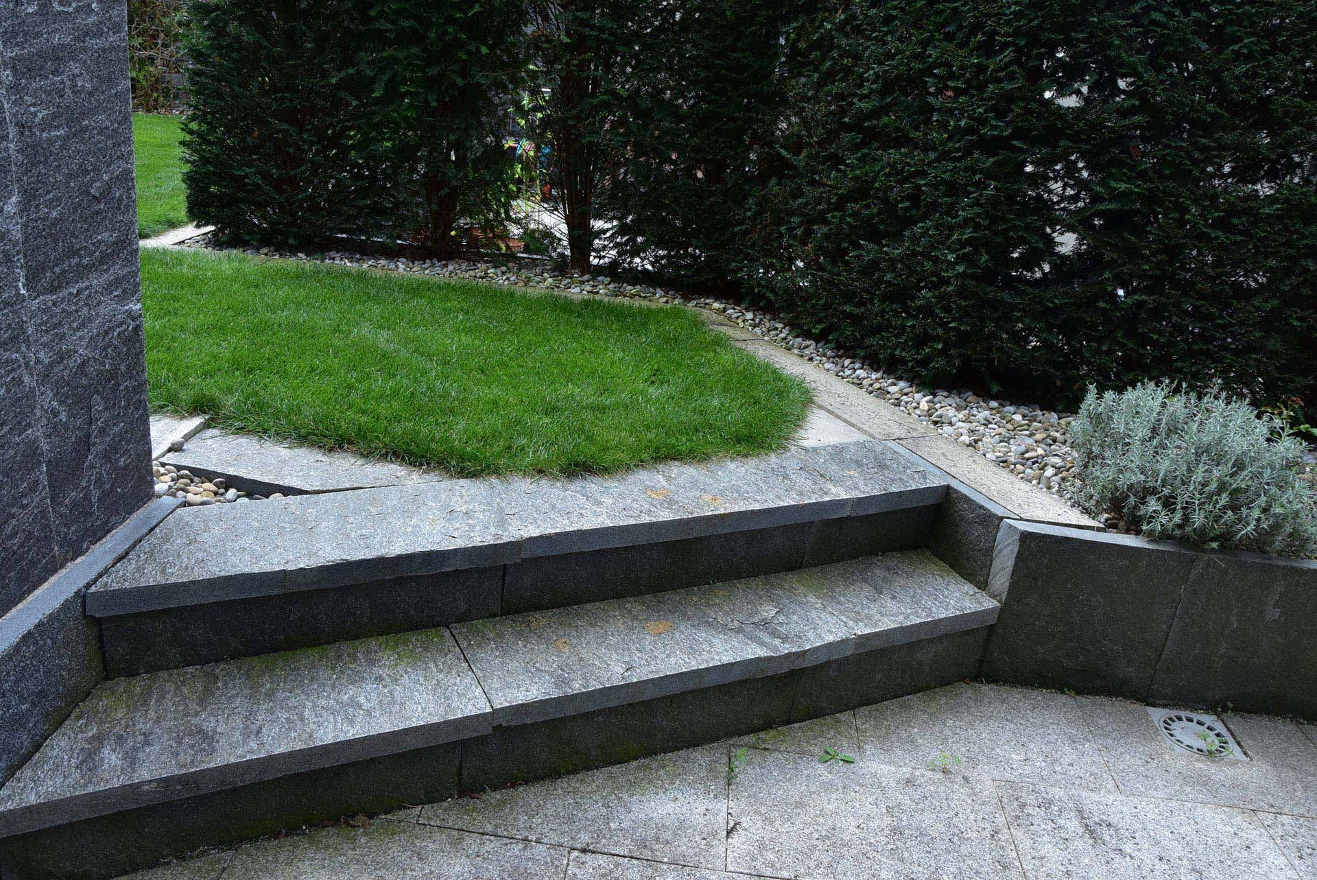 Gartentreppe | Keller Garten- & Tiefbau | Gartenbau, Poolbau, Teichbau, Schwimmteichbau & Gartenpflege | Endingen, Aargau