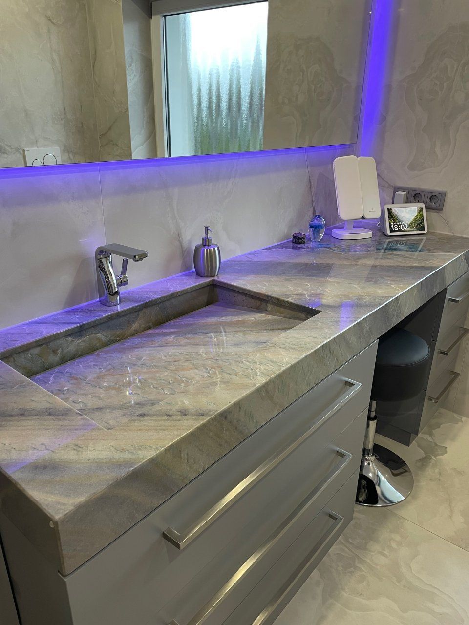 Meisterbetrieb Fliesen Piepenstock Natursteinwaschtisch