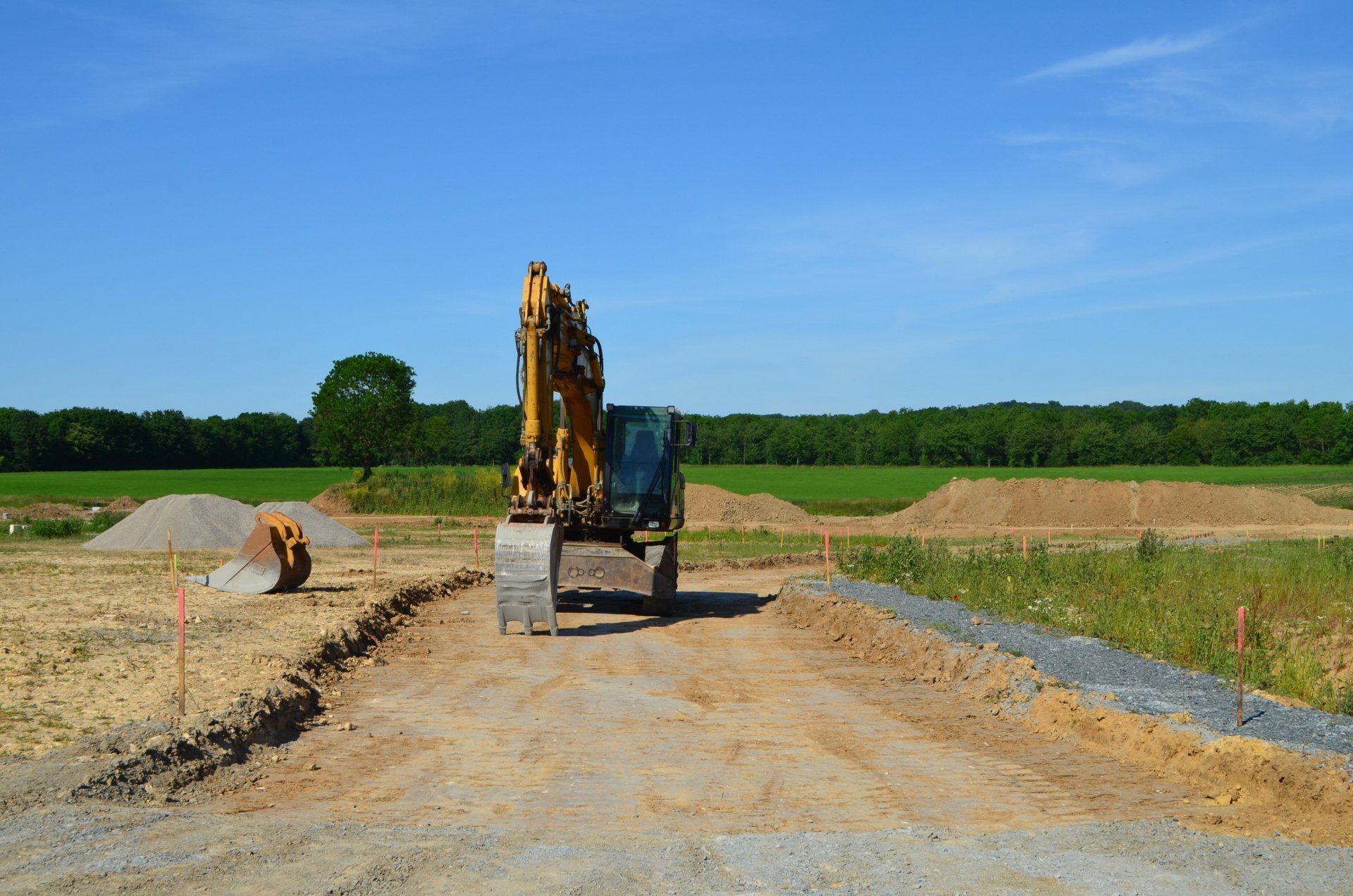 Terrassement d'une parcelle en vue de la création d'une maison