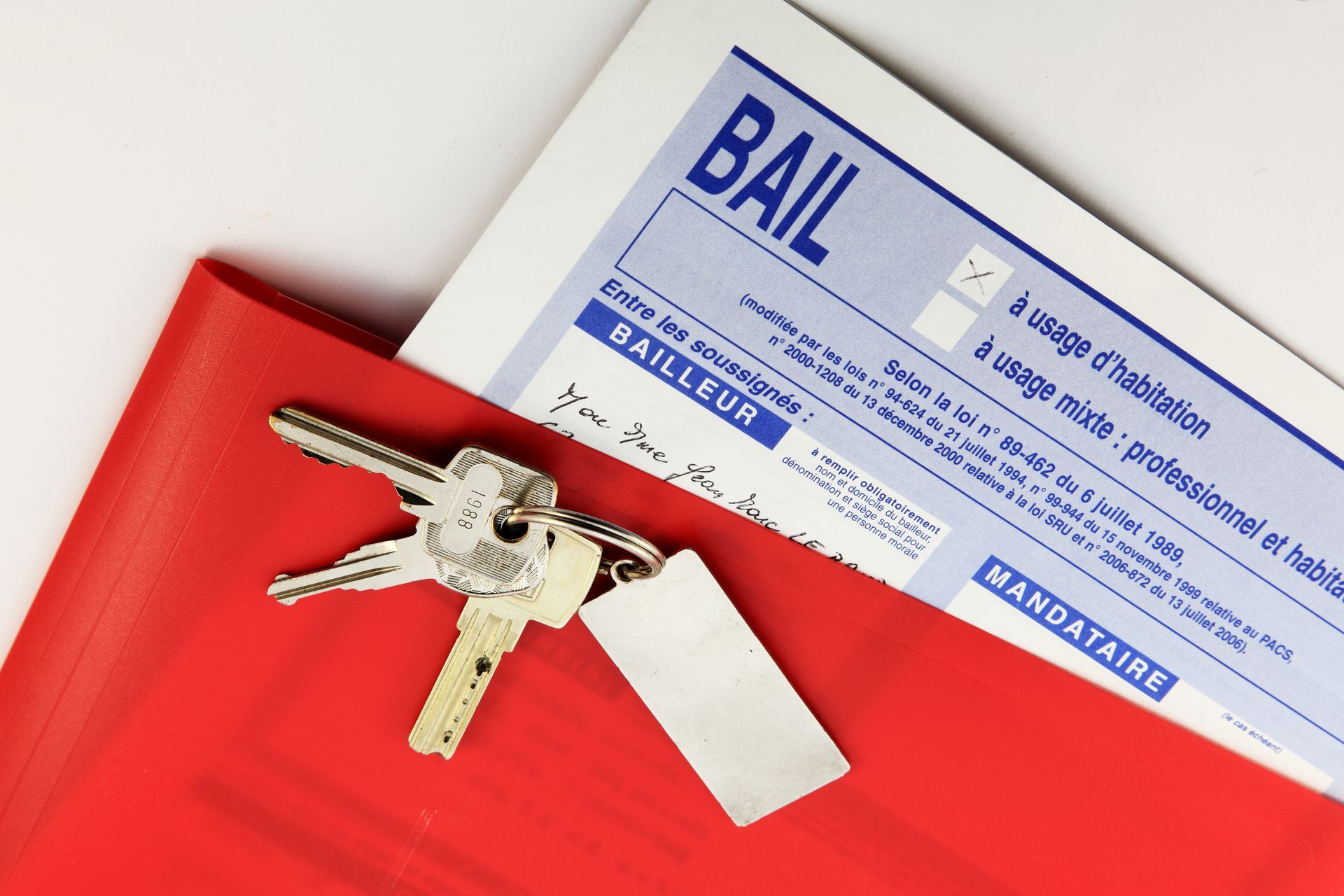 Bail d'habitation avec trousseau de clés