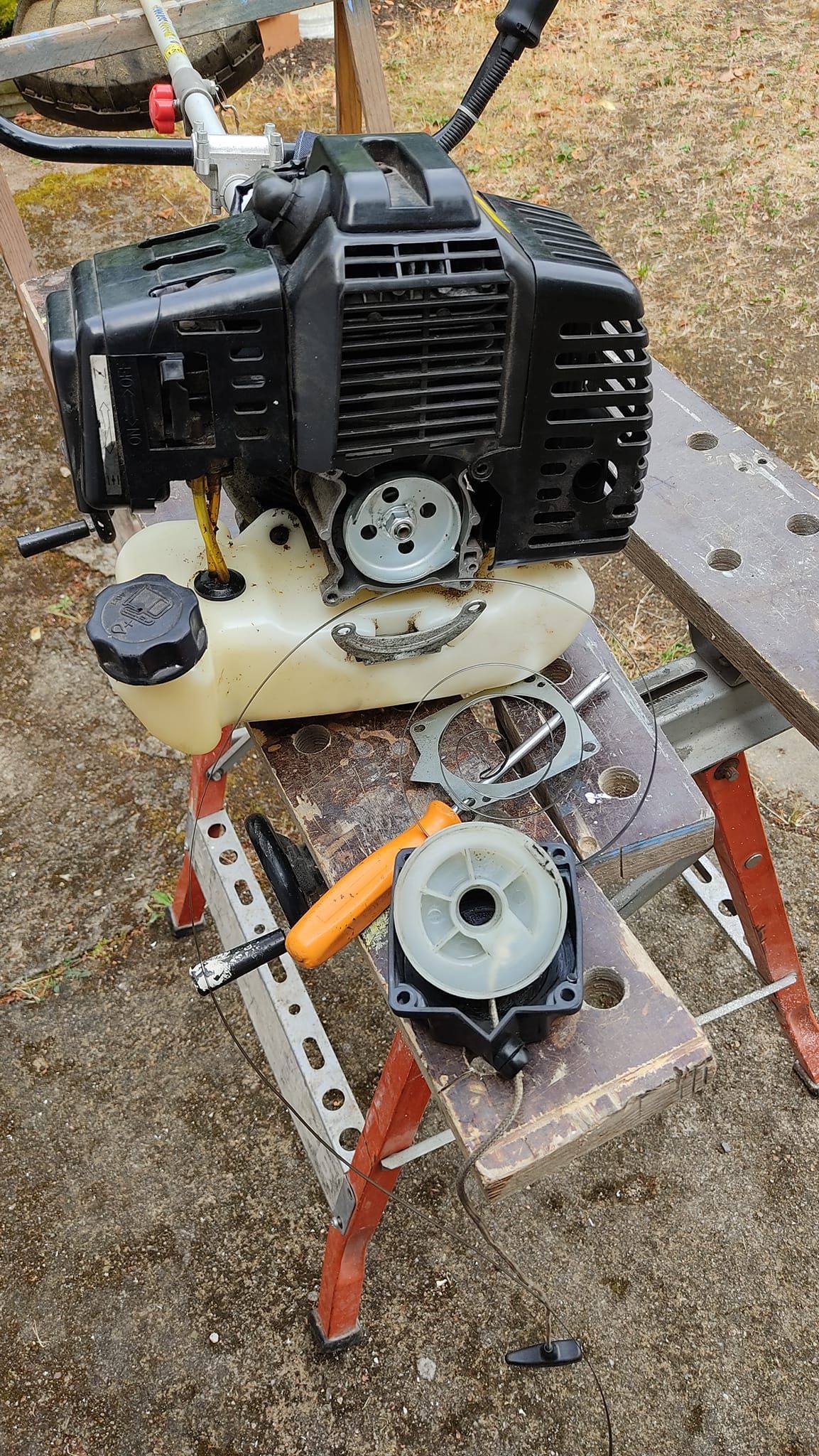 Les murs d'une entrée de maison.