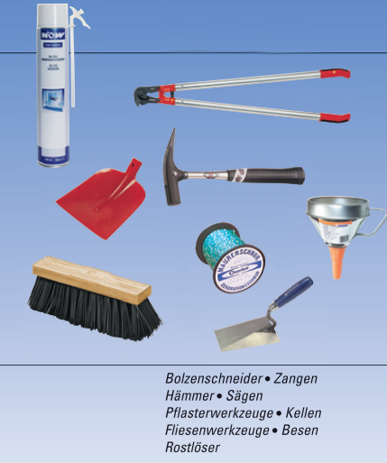 Verschiedene Bau- und Instandhaltungswerkzeuge, darunter Bolzenschneider, Hammer, Besen, Kelle, Trichter und Sprühschaumdose.