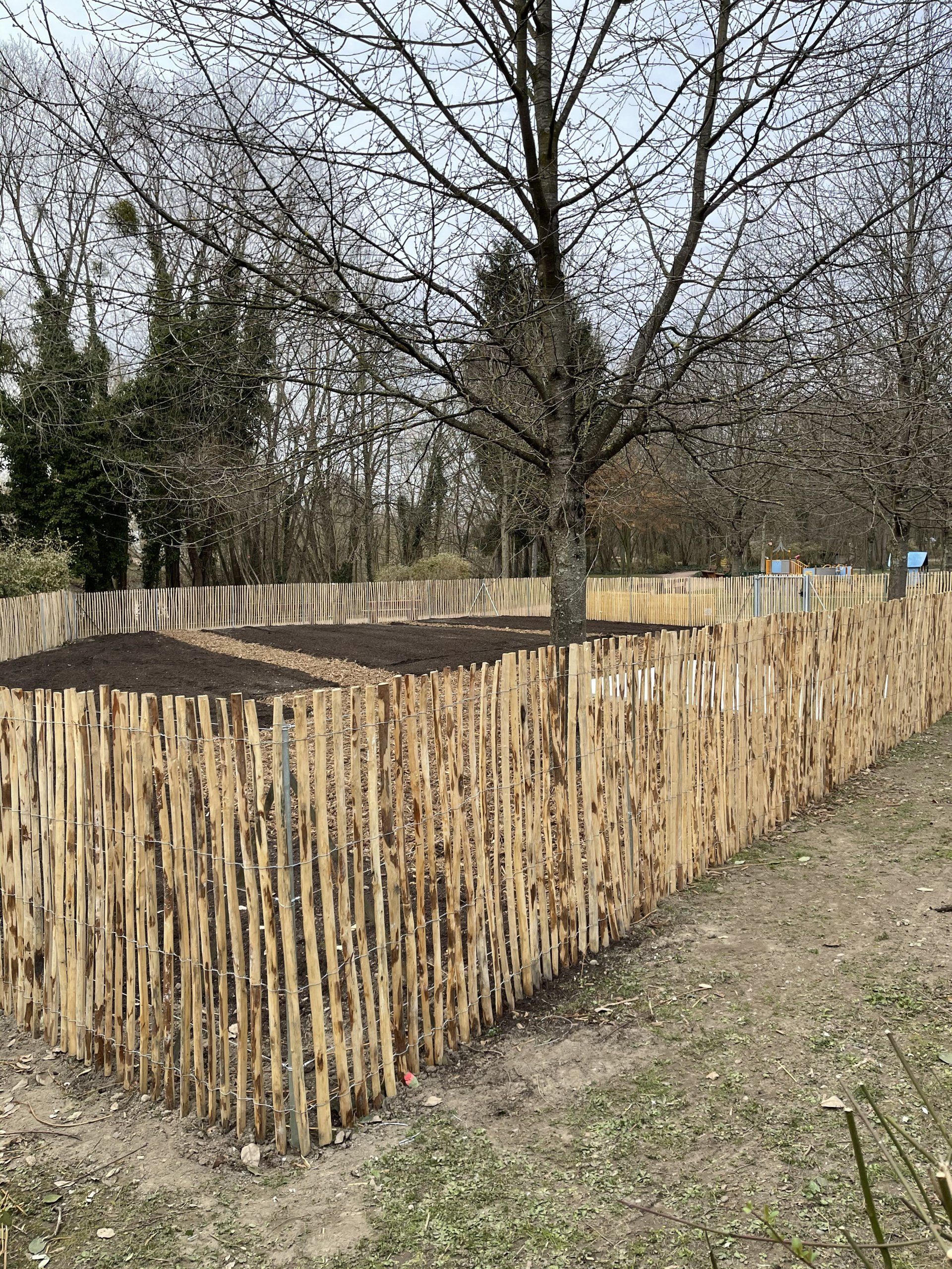 Clôture en bois ganivelle