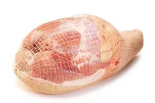 Juhlakinkku potkalla