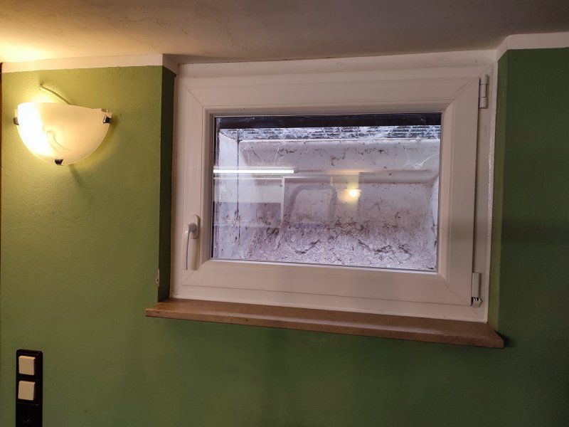 Fensterglas ausgetauscht durch Daniel Schwarz