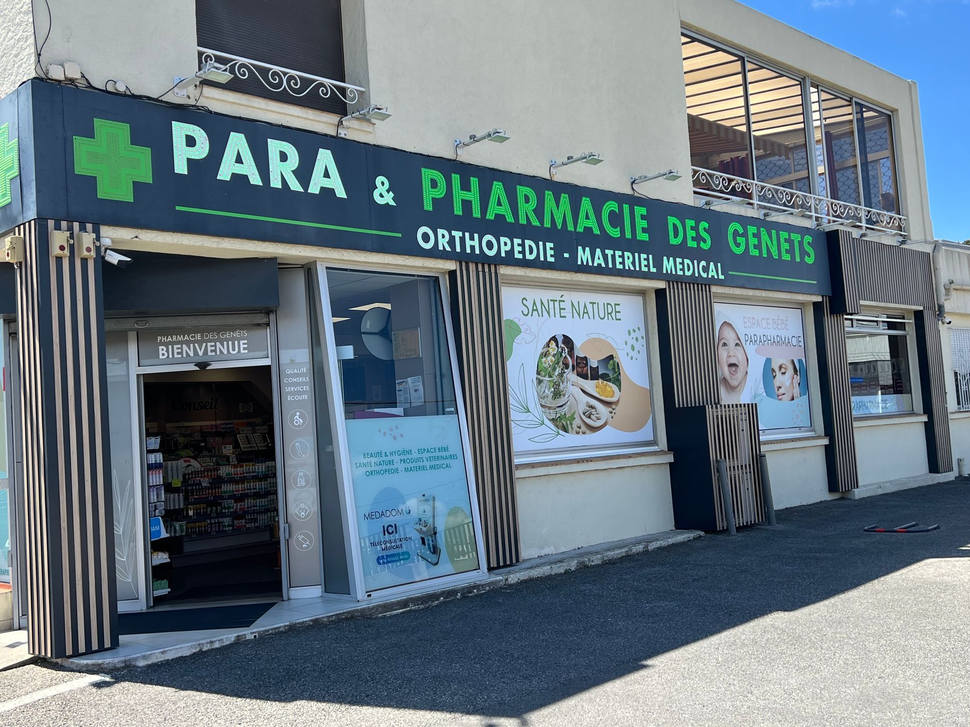 Façade de la pharmacie