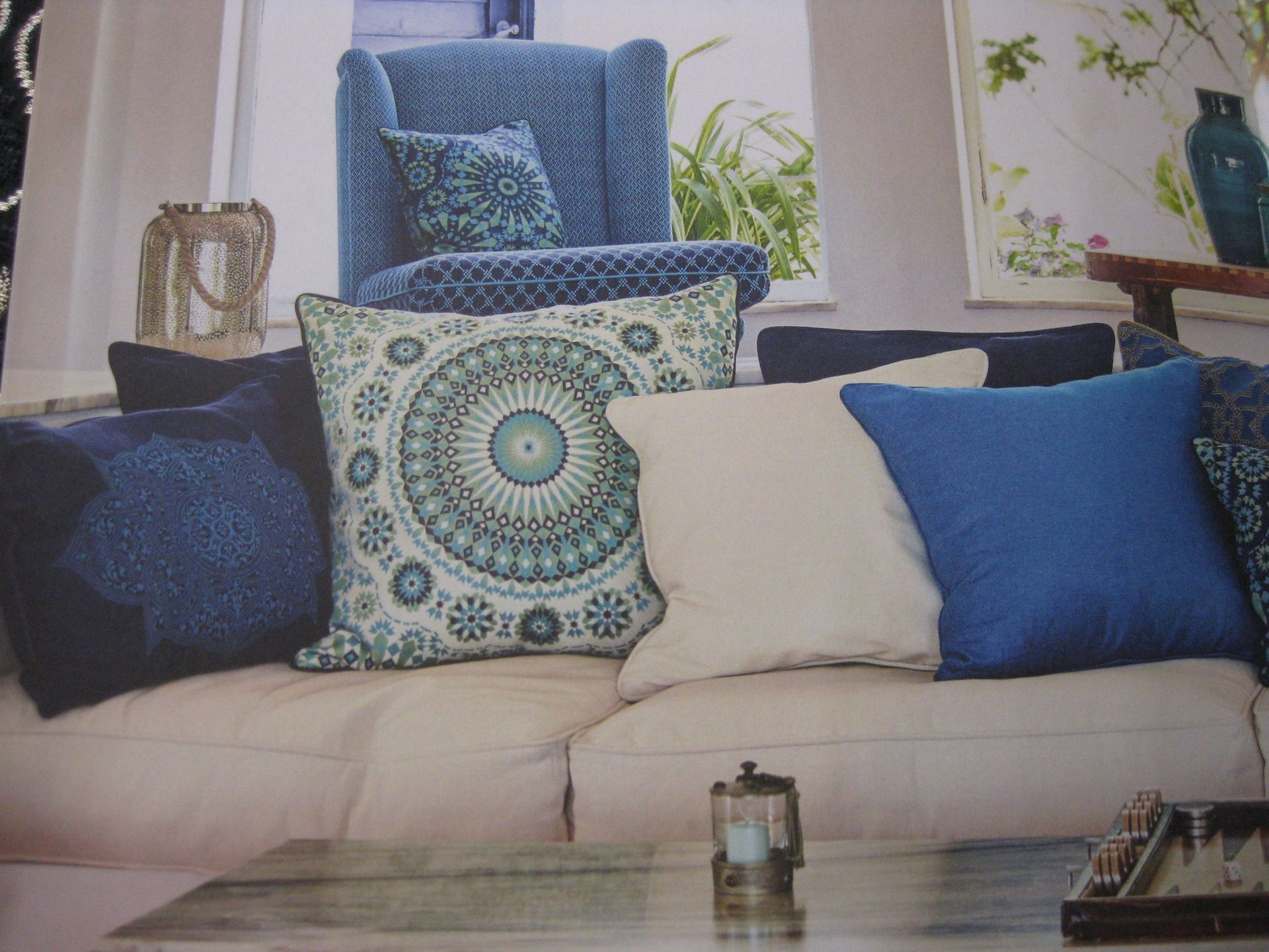 Blaue Kissen - Polsteratelier Kurt & Ursula Mischler - Biel