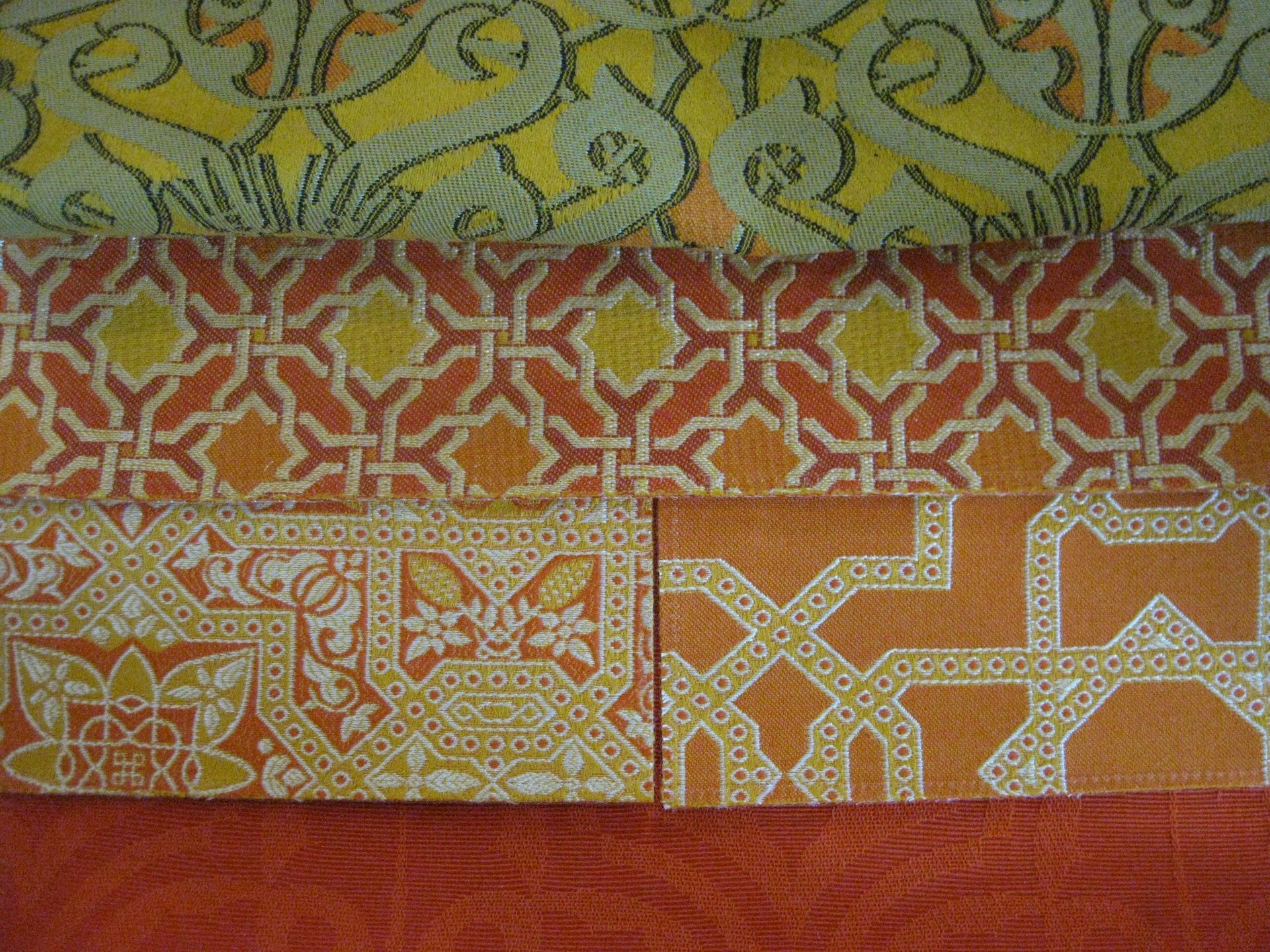 Gelb-grüner Stoff - Polsteratelier Kurt & Ursula Mischler - Biel