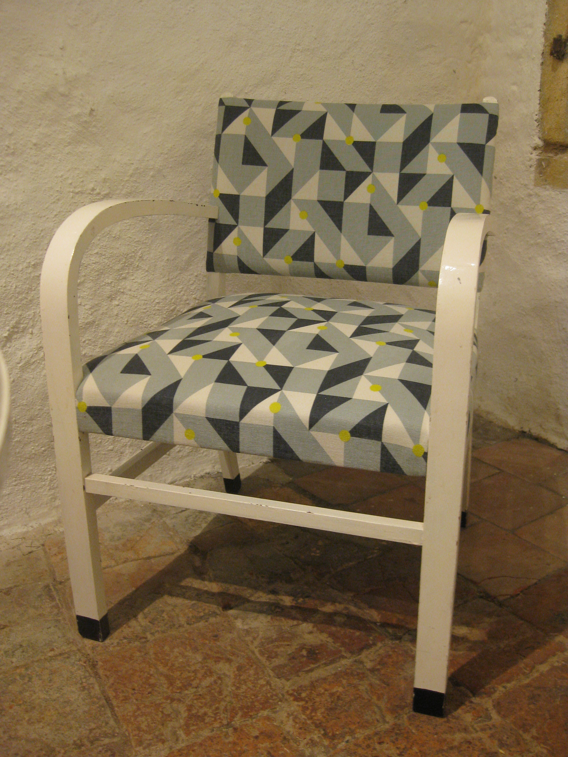 Grau-schwarzer Stuhl - Polsteratelier Kurt & Ursula Mischler - Biel