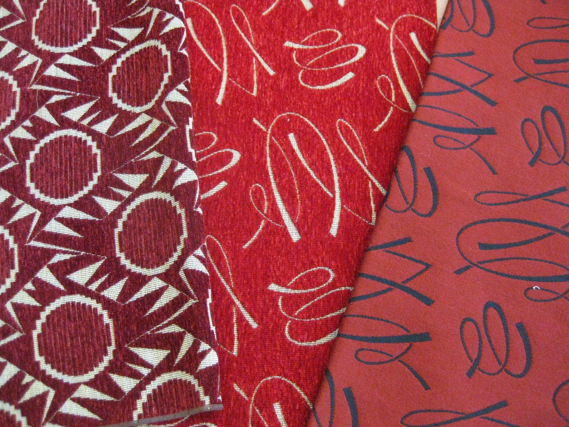 Roter Stoff - Polsteratelier Kurt & Ursula Mischler - Biel