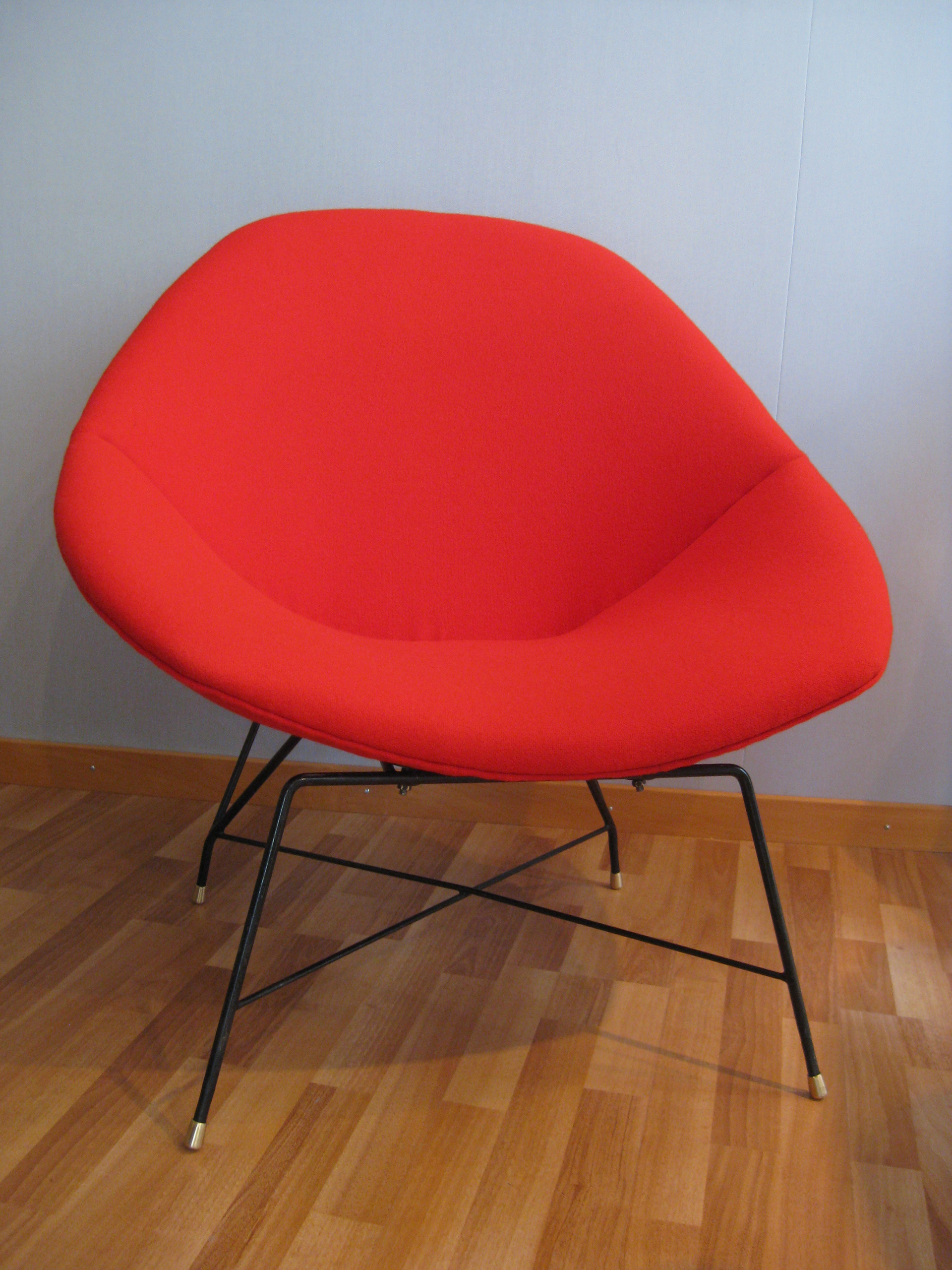 Roter Stuhl - Polsteratelier Kurt & Ursula Mischler - Biel