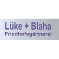 Ein Schild mit der Aufschrift Luke + Blaha Friedhofsgartenerei