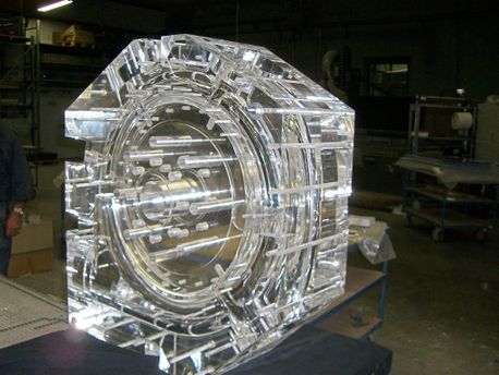Plexiglas seitlich